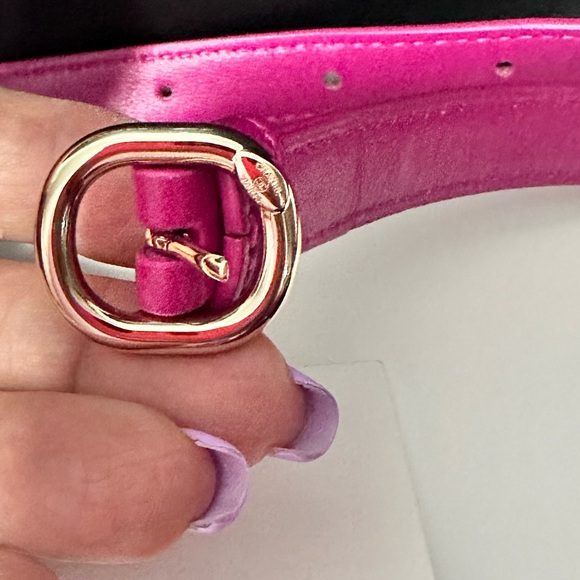 💗CHANEL belt with two mini bags worn once ‼️absolutely stunning rare - Picture 4 of 11